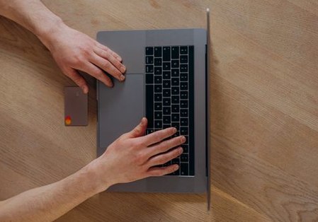 bắt cầu Tk88